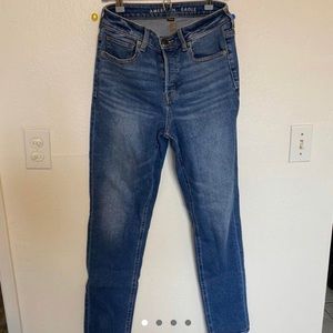 AMERICAN EAGLE TOMGIRL JEANS